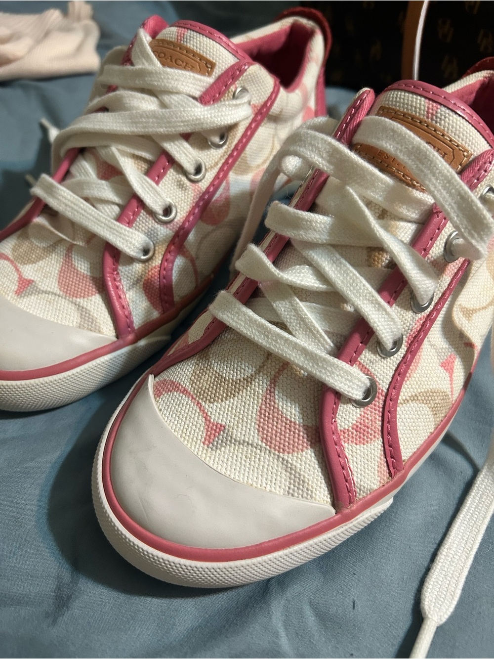 Coach BARRET Women's Pink Signature Canvas Low-Top Sneaker
